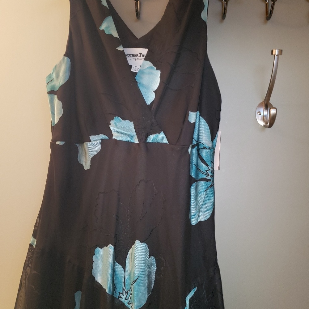 Beautiful ladies black and aqua print dress. Brand - Picture 2 of 3